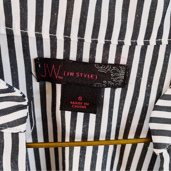JW Style Striped Top Size Small - Picture 4 of 4